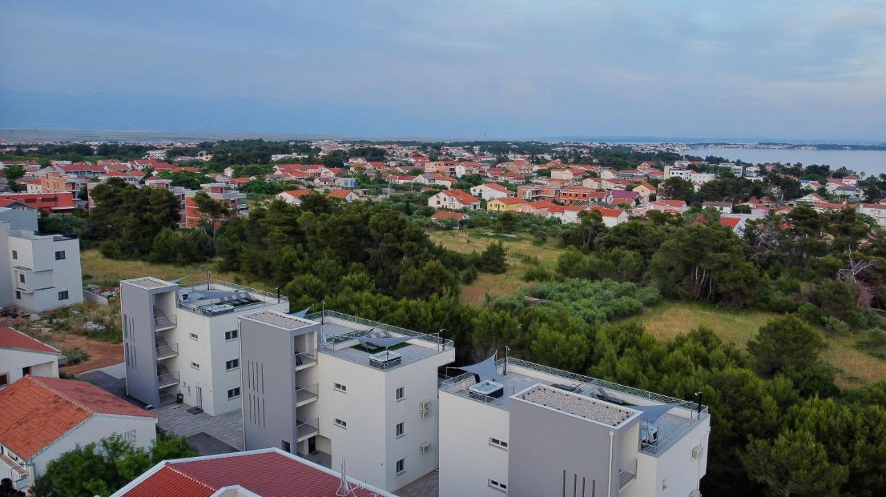 Number One Apartments Vir Exterior photo
